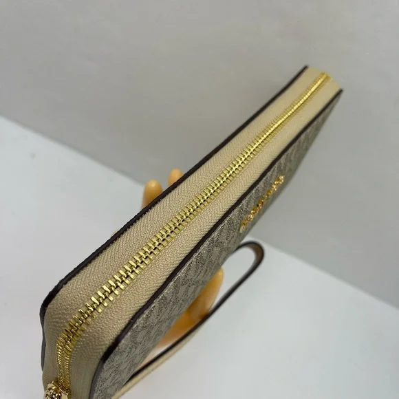 MICHAEL KORS Jet Set Large Metallic Signature Logo Continental Wallet Wristlet - Picture 11 of 16